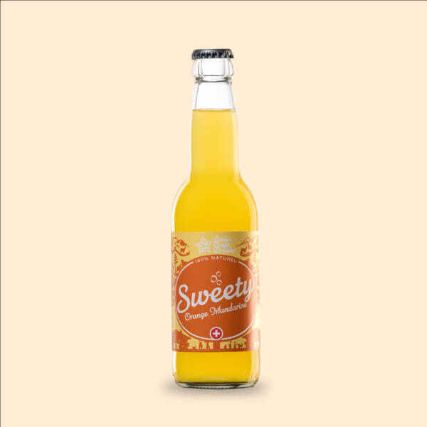 bouteille de sweety orange mandarine produit par swiss craft drinks sa à monthey